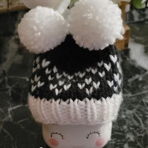 Cute hat for marshmallow mug